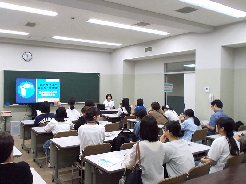 窪島教授の講義の様子